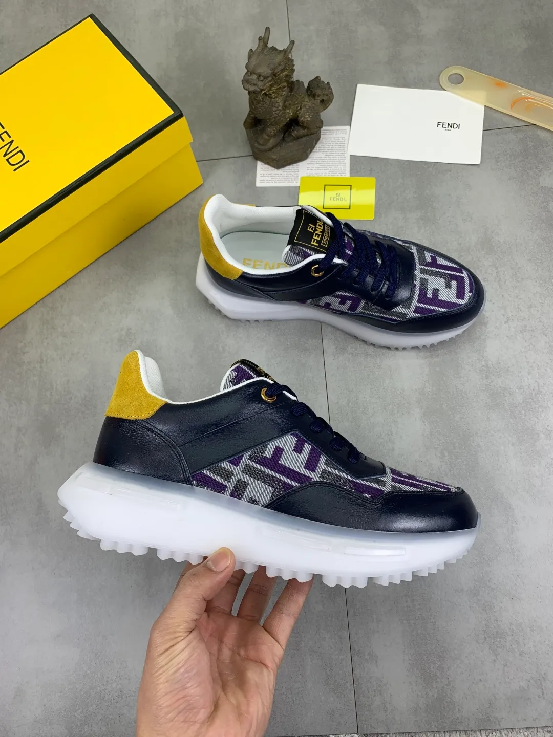 ​Men's shoes 💰P460 💰[New] Little Monster 🆘 New FENDI counter 🕶️🕶️Simple routing effect, showing an elegant and cool driving shoe 🎬Using imported calfskin + first-layer pigskin lining🐂Excellent material🎬Detailed workmanship 🤗Comfortable and comfortable on the feet. ​Pair it with any outfit to show your taste and temperament, low-key luxury ♻️Design ​simple and elegant ​noble and fashionable 🍃​Very loved and favored by trendy men 💓❤️size: 38-44 2️⃣colors available